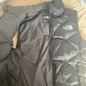 Black North Face Puffer Vest 550